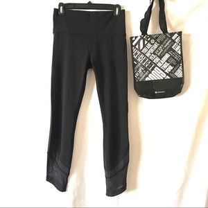 Black Lululemon Leggings 𝗐𝗂𝗍𝗁 Mesh-Sexy!